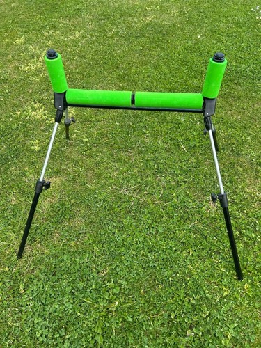 Fishing leg pole - roller,