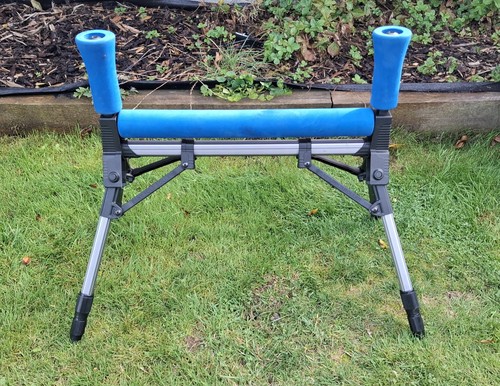 Fishing pole roller foam - roller,